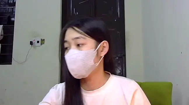 Snapshot of DA-EUN chatting on February 24, 2025, 8:06 am DA-EUN online show from February 24, 2025, 8:06 am