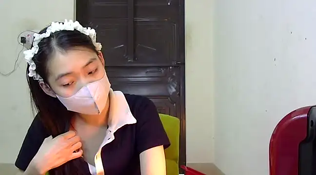 Snapshot of DA-EUN chatting on February 28, 2025, 8:31 am DA-EUN online show from February 28, 2025, 8:31 am