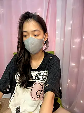 Snapshot of DA-EUN chatting on September 15, 2025, 4:01 am DA-EUN online show from September 15, 2025, 4:01 am