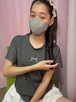 Snapshot of DA-EUN chatting on September 30, 2025, 3:44 am DA-EUN online show from September 30, 2025, 3:44 am