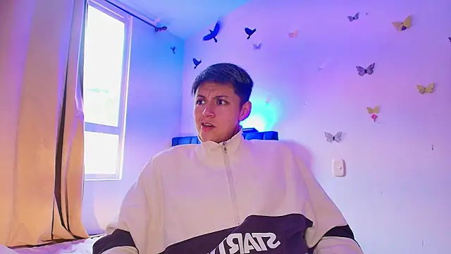 9 Fernanda 9 online show from December 4, 2025, 2:04 pm