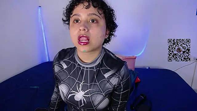 Snapshot of lou_cute chatting on February 12, 2026, 2:50 am lou cute online show from February 12, 2026, 2:50 am