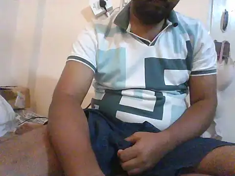 Snapshot of Nunnu_0 chatting on October 31, 2025, 3:51 am Nunnu 0 online show from October 31, 2025, 3:51 am