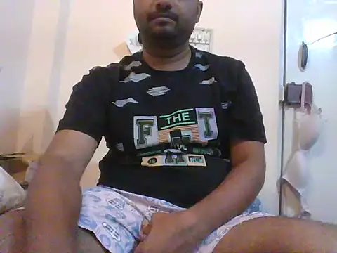 Snapshot of Nunnu_0 chatting on October 31, 2025, 8:21 pm Nunnu 0 online show from October 31, 2025, 8:21 pm