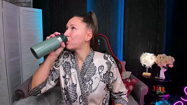 SarahCoksss online show from November 22, 2025, 12:53 am