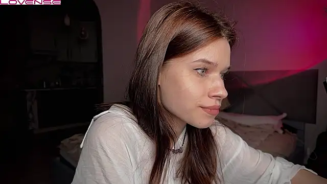 Snapshot of YourOblivion chatting on March 21, 2025, 5:34 pm YourOblivion online show from March 21, 2025, 5:34 pm