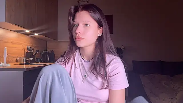 Snapshot of YourOblivion chatting on September 15, 2025, 7:25 pm YourOblivion online show from September 15, 2025, 7:25 pm