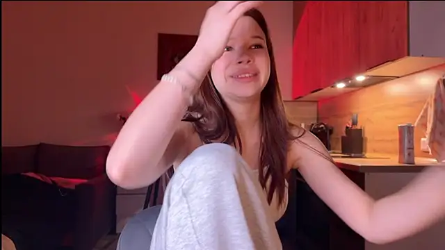 Snapshot of YourOblivion chatting on November 14, 2025, 4:28 pm YourOblivion online show from November 14, 2025, 4:28 pm