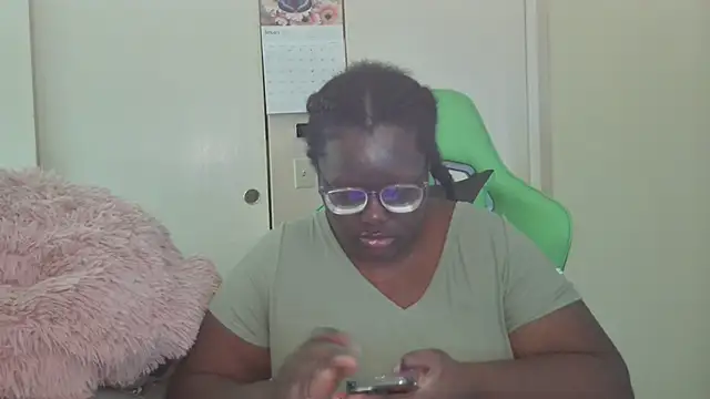 Yagurl  west online show from January 13, 2025, 9:09 pm