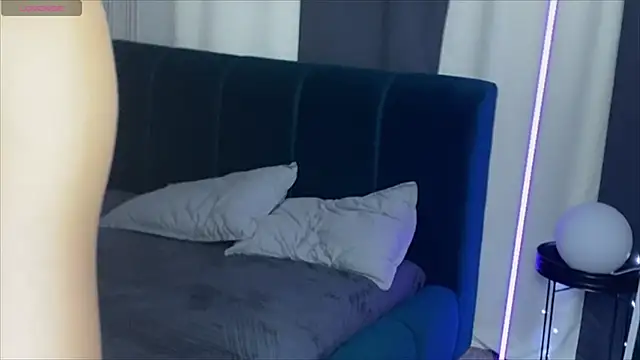 viviann evans online show from January 21, 2025, 6:11 am