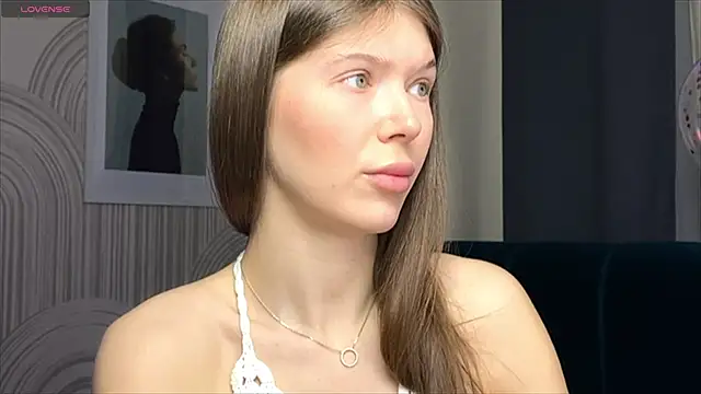 viviann evans online show from February 19, 2025, 1:29 am