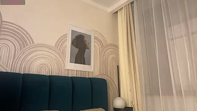 viviann evans online show from April 10, 2026, 1:00 am