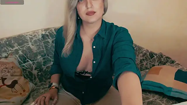 ElysonLang online show from July 31, 2026, 7:35 pm