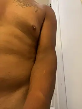 hotkevin11 online show from June 13, 2026, 3:04 am