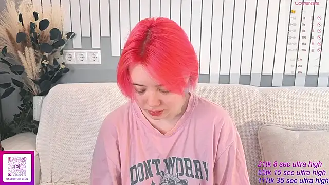   KawaiiYuki   online show from November 14, 2025, 6:45 am