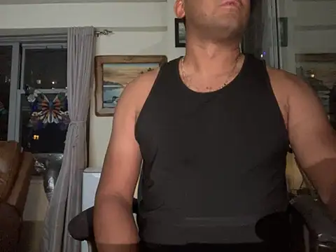 Snapshot of ThickDick_Daddy chatting on September 17, 2025, 6:26 am ThickDick Daddy online show from September 17, 2025, 6:26 am