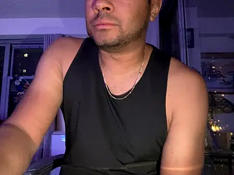 Snapshot of ThickDick_Daddy chatting on October 11, 2025, 6:23 am ThickDick Daddy online show from October 11, 2025, 6:23 am