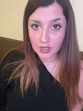 Snapshot of Novababy18 chatting on February 1, 2025, 12:18 am Novababy18 online show from February 1, 2025, 12:18 am
