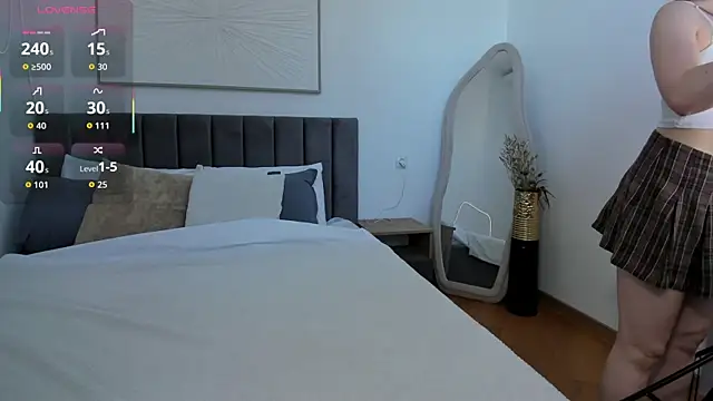 SimonaGerry online show from April 1, 2026, 4:57 am