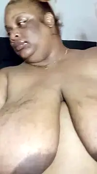 Snapshot of NaughtyHottieBBW chatting on March 23, 2025, 2:15 am NaughtyHottieBBW online show from March 23, 2025, 2:15 am