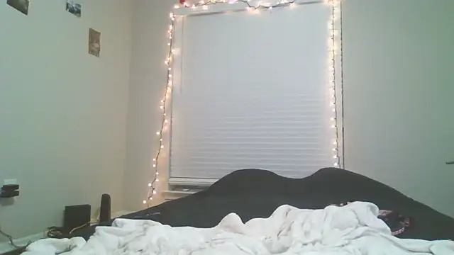 NaughtyHottieBBW online show from April 18, 2026, 12:25 am