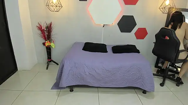 martinaclark online show from February 2, 2025, 8:13 am