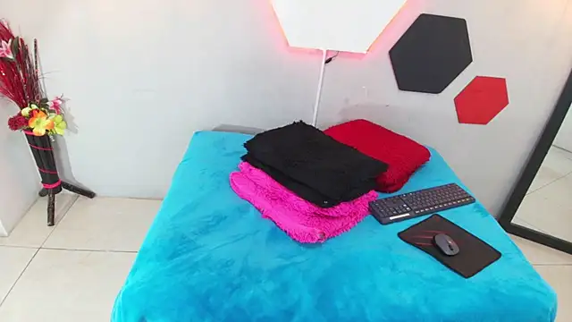 martinaclark online show from March 21, 2025, 9:23 am