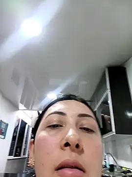 Snapshot of my-kitty chatting on October 21, 2025, 10:21 pm my-kitty online show from October 21, 2025, 10:21 pm