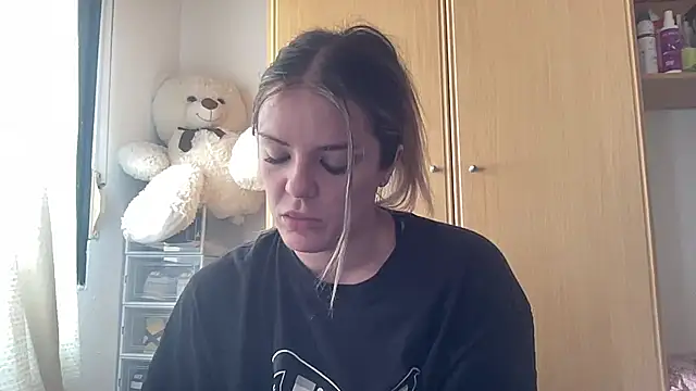 missykat online show from July 9, 2026, 10:19 am