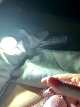 Snapshot of bertram59 chatting on November 29, 2025, 5:43 am bertram59 online show from November 29, 2025, 5:43 am