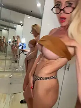 Kate-monroe online show from July 2, 2026, 7:09 pm