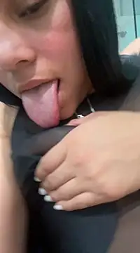 pamela anderson  online show from December 13, 2024, 8:20 am