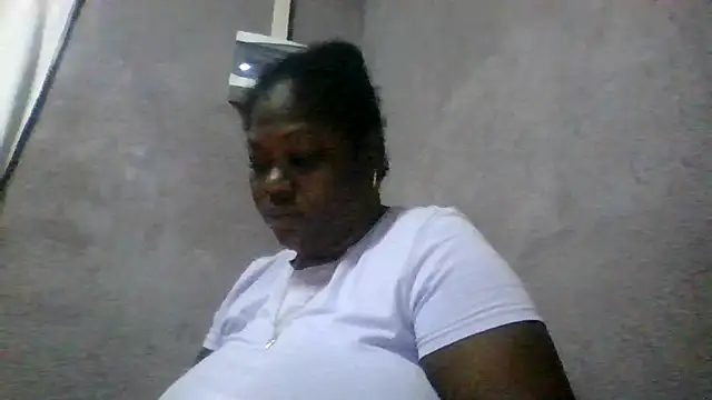 Snapshot of XgeileKutje chatting on November 20, 2025, 8:14 am XgeileKutje online show from November 20, 2025, 8:14 am