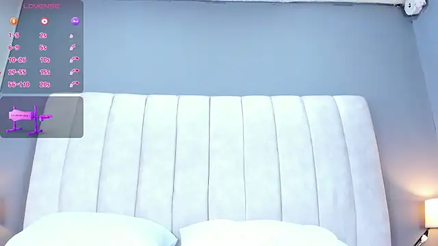 Snapshot of Ashleyy23x chatting on October 23, 2025, 7:23 pm Ashleyy23x online show from October 23, 2025, 7:23 pm