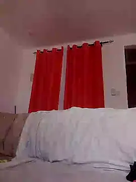 Kamdollie online show from January 4, 2025, 9:54 am