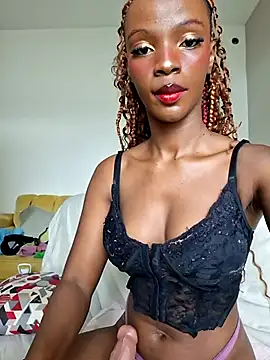 Snapshot of Kamdollie chatting on July 19, 2026, 6:39 am Kamdollie online show from July 19, 2026, 6:39 am
