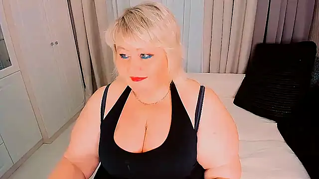 Snapshot of BIGTITSBBW chatting on January 31, 2025, 9:26 pm BIGTITSBBW online show from January 31, 2025, 9:26 pm