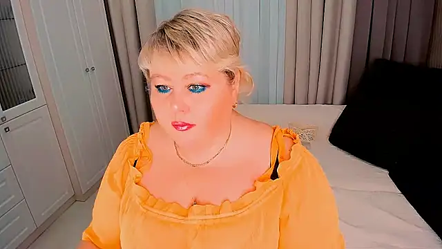 Snapshot of BIGTITSBBW chatting on February 6, 2025, 7:29 pm BIGTITSBBW online show from February 6, 2025, 7:29 pm