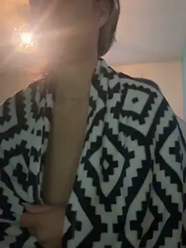 Snapshot of BabyNila chatting on October 10, 2025, 6:01 am BabyNila online show from October 10, 2025, 6:01 am