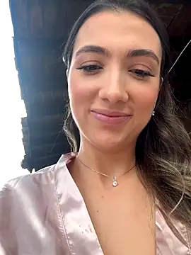 AnnaCastillo  online show from September 22, 2025, 8:44 pm