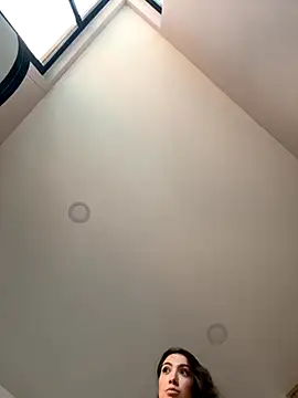 AnnaCastillo  online show from October 21, 2025, 9:04 pm