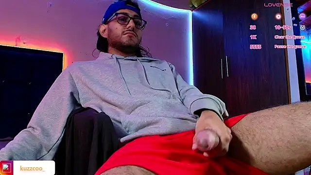 Snapshot of kuzzcoo chatting on January 15, 2026, 2:32 pm kuzzcoo online show from January 15, 2026, 2:32 pm