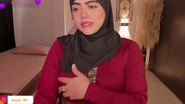 shayla 18 online show from November 11, 2025, 9:15 pm