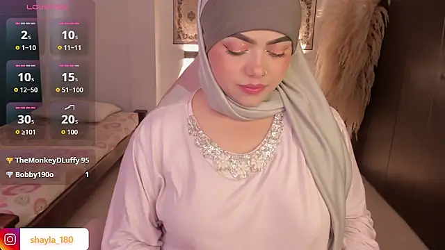 shayla 18 online show from February 4, 2026, 6:36 pm