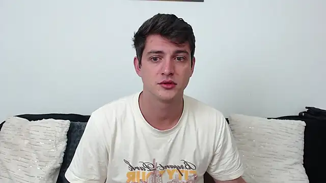 Snapshot of AndyFame chatting on May 15, 2026, 12:39 am AndyFame online show from May 15, 2026, 12:39 am