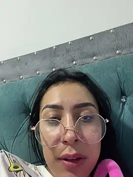 Snapshot of _alabina_ chatting on January 26, 2025, 12:26 am alabina online show from January 26, 2025, 12:26 am