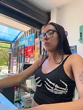 Snapshot of _alabina_ chatting on February 21, 2026, 6:53 pm alabina online show from February 21, 2026, 6:53 pm