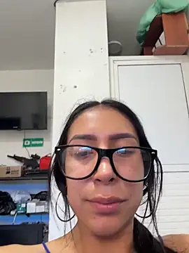 Snapshot of _alabina_ chatting on February 27, 2026, 3:56 pm alabina online show from February 27, 2026, 3:56 pm