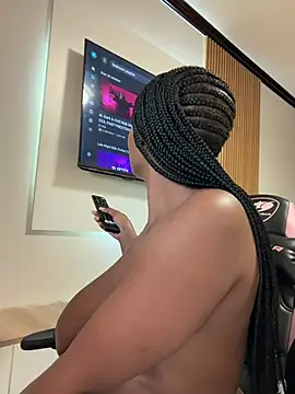 Neelo-Smith online show from June 28, 2026, 5:13 am
