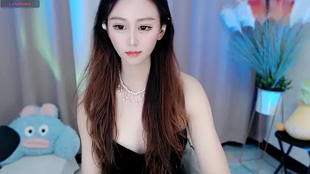 Snapshot of Aimee-520 chatting on December 8, 2024, 6:11 am Aimee-520 online show from December 8, 2024, 6:11 am